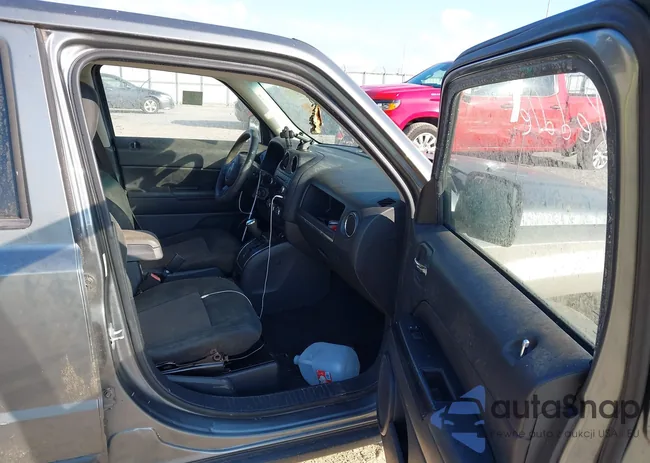 1C4NJPBA8CD673097: 43143977