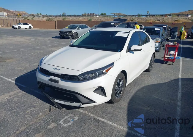 3KPF24AD1NE493635: 43145225