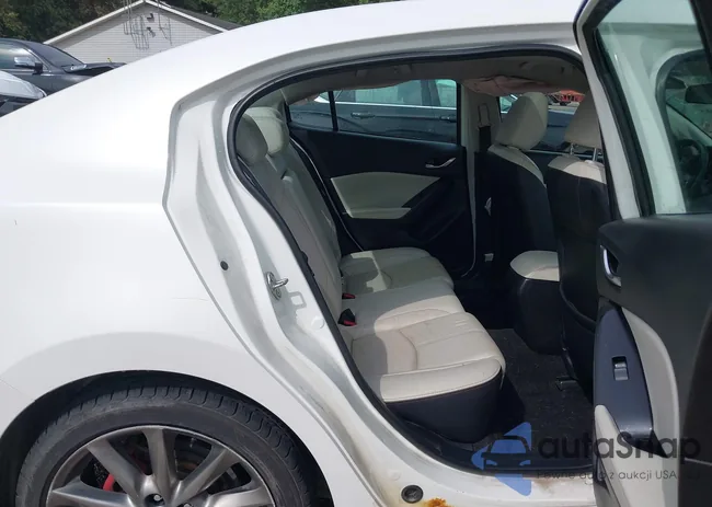 3MZBN1W39JM171908: 43144665