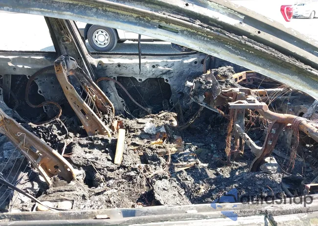 1V2CMPE8XPC018635: 43144921