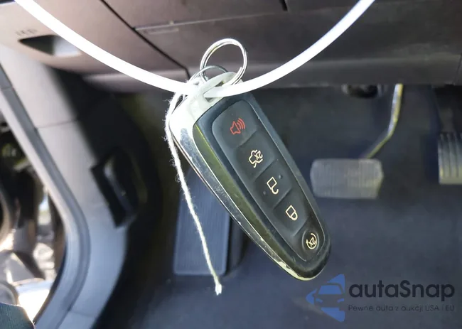 1FMCU9J96GUB20483: 43144937