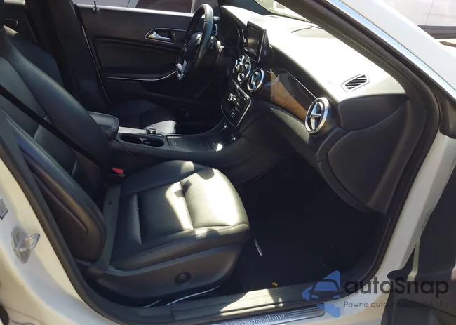 WDDSJ4EB5EN137006: 43145029