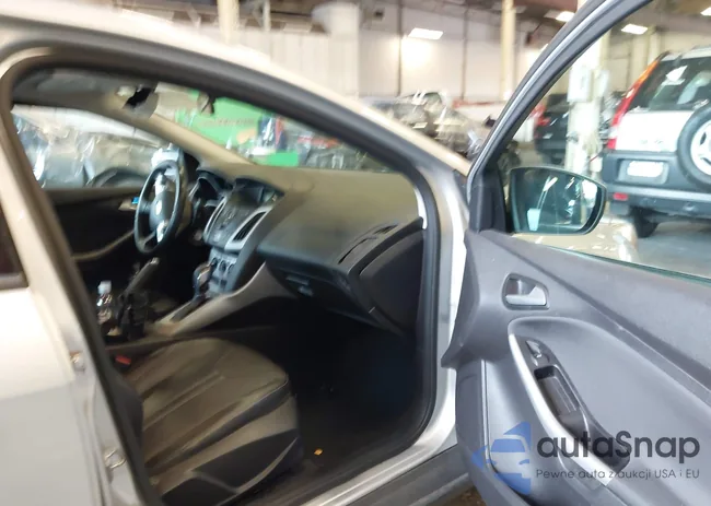 1FADP3F22EL355741: 43145057