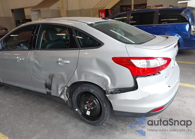 1FADP3F22EL355741: 43145057