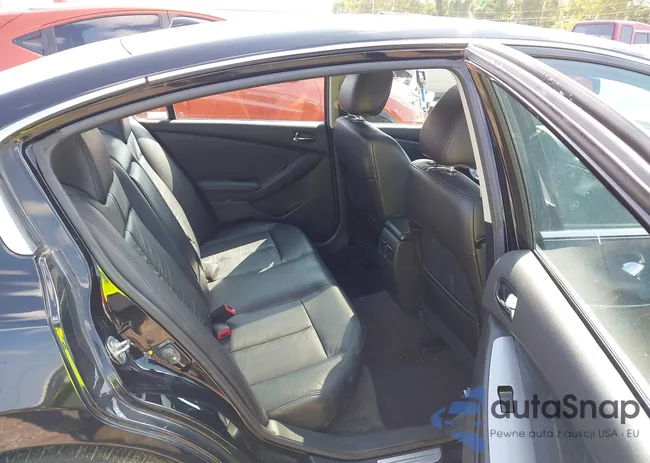 1N4AL2AP8CN405586: 43146226