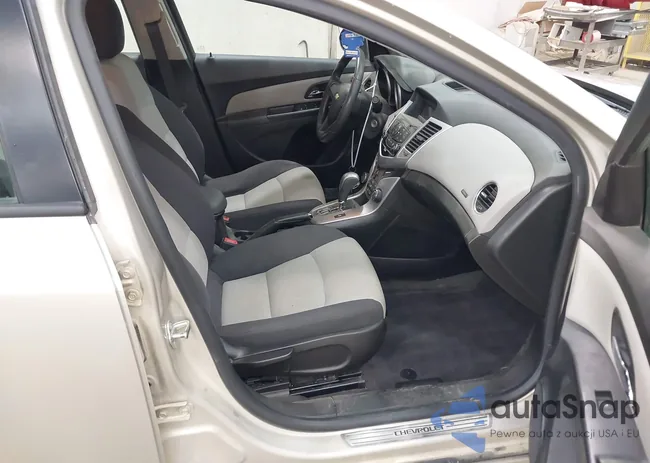 1G1PA5SG1D7184681: 43146335