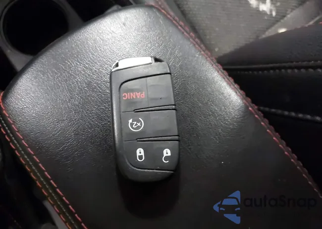 3C4NJDDB2KT668152: 43146383