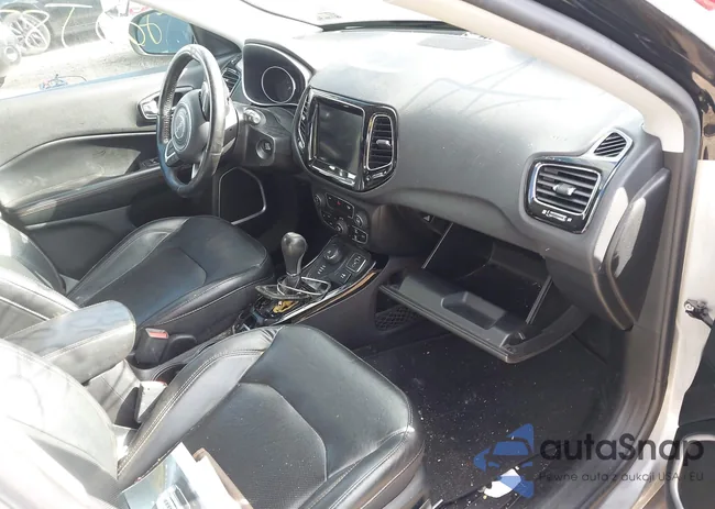 3C4NJDCBXJT418836: 43146404