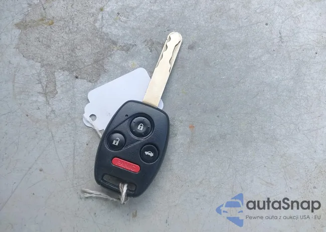 1HGCP2F40CA088935: 43146469