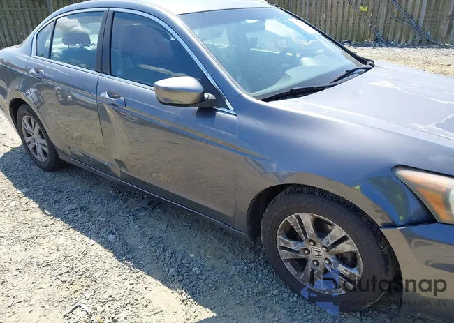 1HGCP2F66BA037861: 43146532