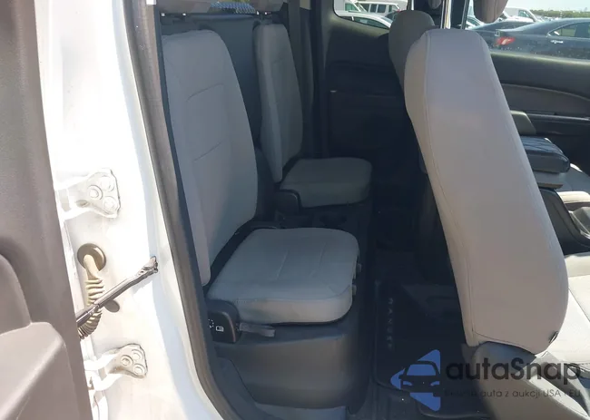 1GCHSBE3XG1193810: 43145686