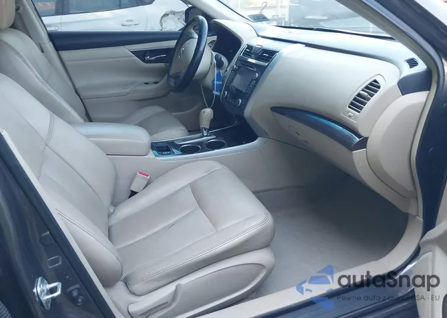 1N4AL3AP5DC215179: 43145691