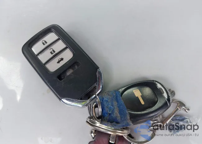 1HGCR2F82EA033239: 43145950