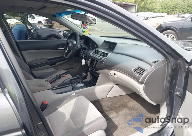 1HGCP2F32AA136407: 43147266