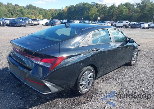 KMHLM4DG0RU813985: 43147430