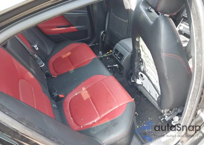 SAJAL4EV2JCP26483: 43147437