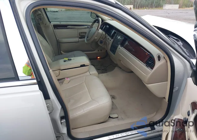 1LNHM82W76Y603878: 43147518