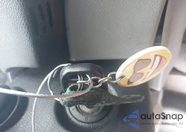 1HGCR2F35HA240975: 43147548