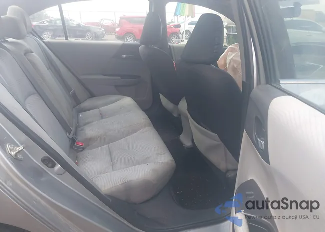 1HGCR2F35HA240975: 43147548