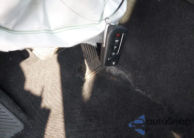 4T1B11HKXJU621124: 43148149