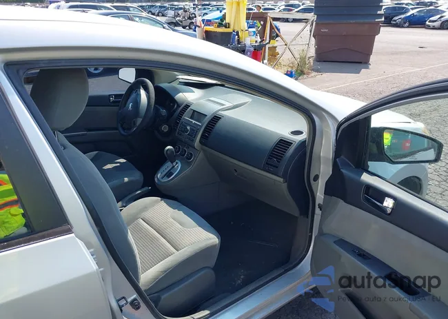 3N1AB61EX8L670412: 43148631