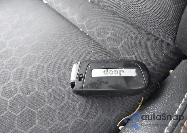 3C4NJDBBXKT657077: 43147917