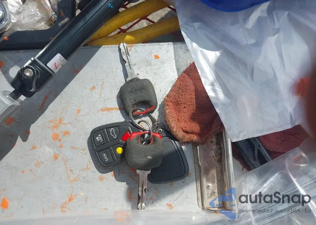 YV1SZ58D021058426: 43147956