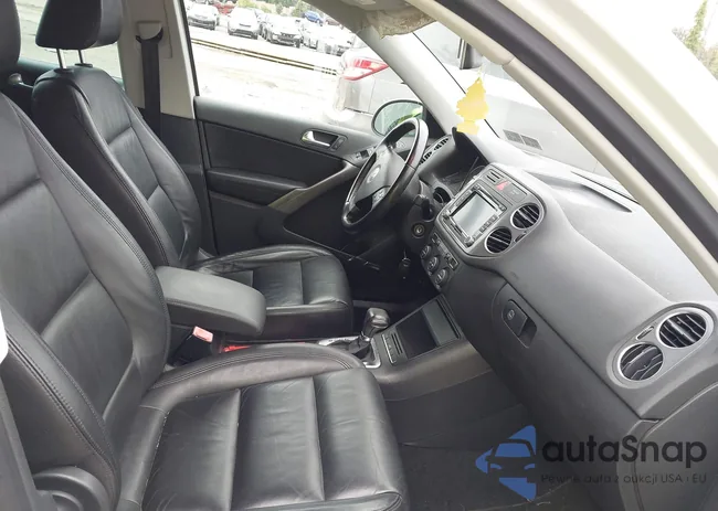 WVGAV7AX7AW502508: 43147988