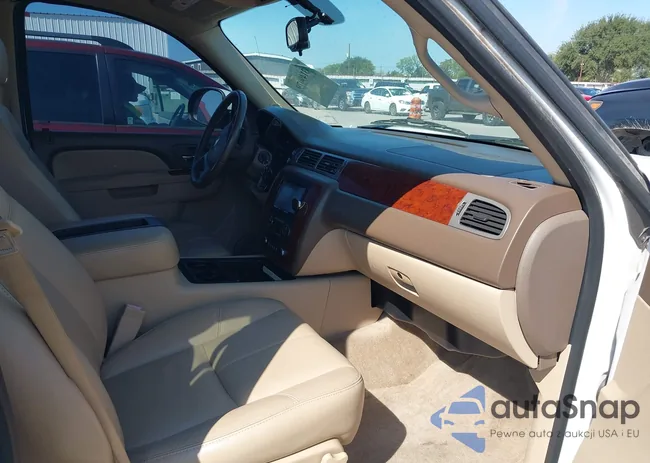 1GNSCJE08DR102735: 43149079