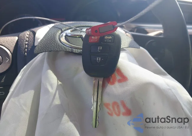 2T1BURHE5FC277596: 43149210