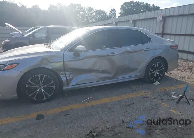 4T1B11HK0KU816697: 43149241