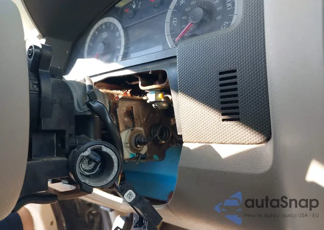 1FMCU0D72AKB42814: 43149366