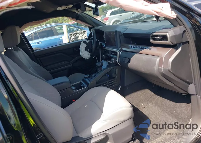 3TMLB5JN7RM077957: 43149381