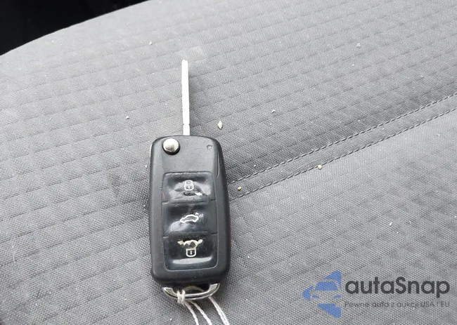 3VW2B7AJ1HM281010: 43149524