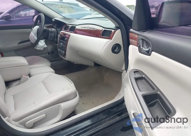 2G1WB58K379178775: 43149528