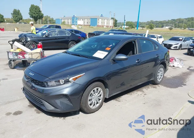 3KPF24AD7RE751484: 43149611