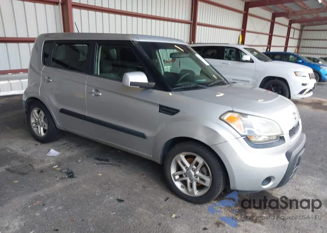 KNDJT2A2XB7717104: 43148708