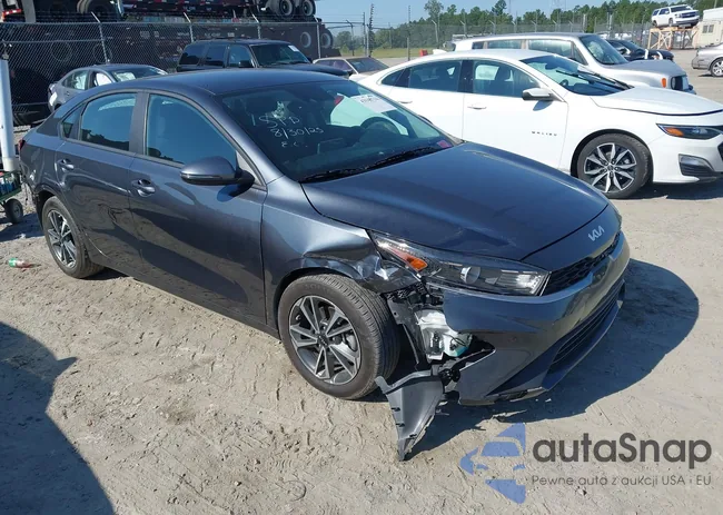 3KPF24AD3PE563798: 43148714