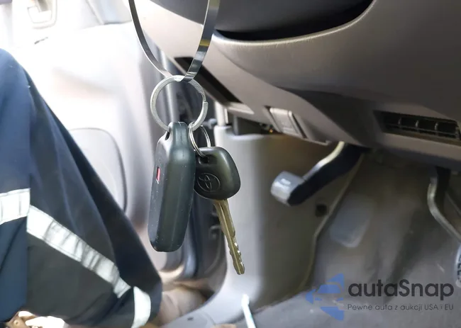 5TDBT44A26S270640: 43150428