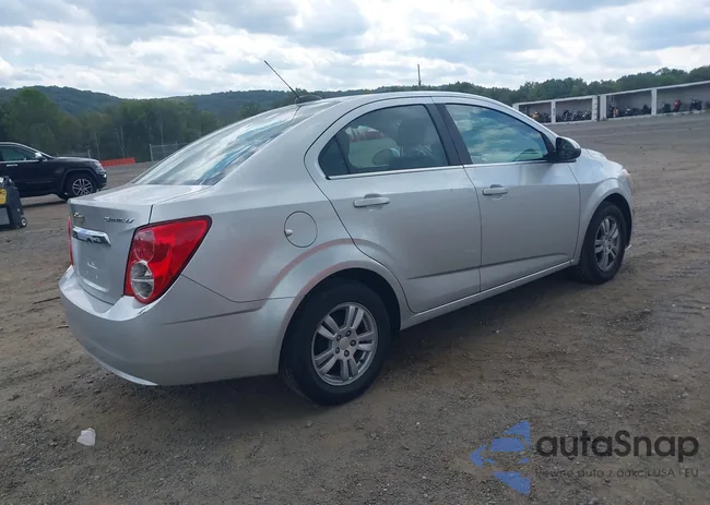 1G1JC5SH9F4158259: 43149847