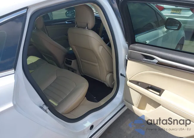 1FA6P0HD0F5129452: 43151152