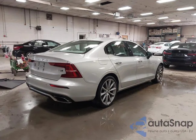 7JR102TZ3MG112896: 43151241