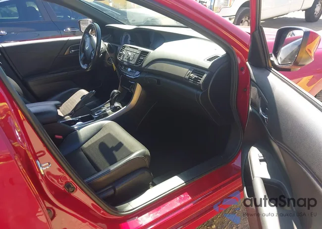 1HGCR2F5XGA219118: 43151293