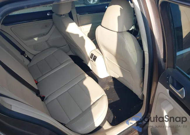 3VWML7AJ1DM688289: 43151309