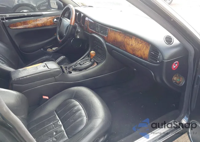 SAJHX6043XC856732: 43151401