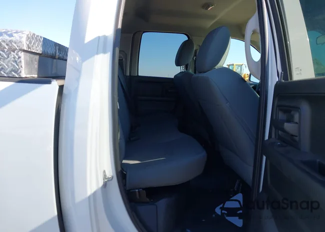 1C6RR6FG4HS860852: 43151404