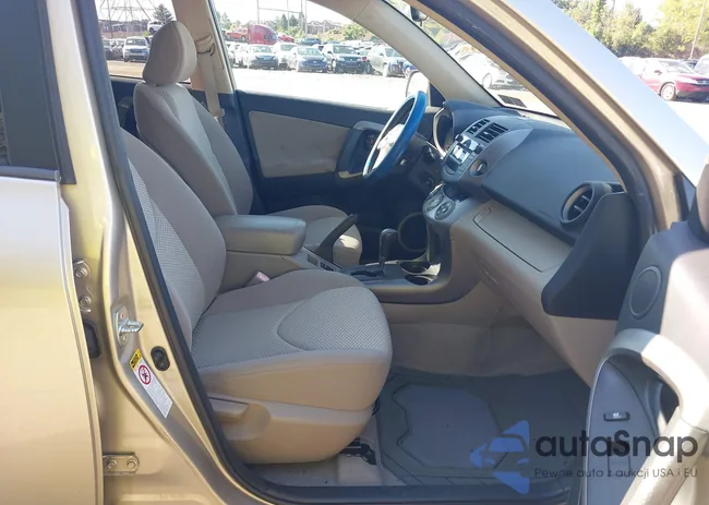 JTMBD31V476038203: 43150657