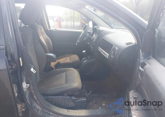 1C4NJCBA8FD129857: 43150975