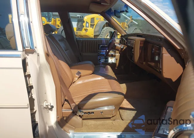 1G6DW51Y8JR764728: 43152182