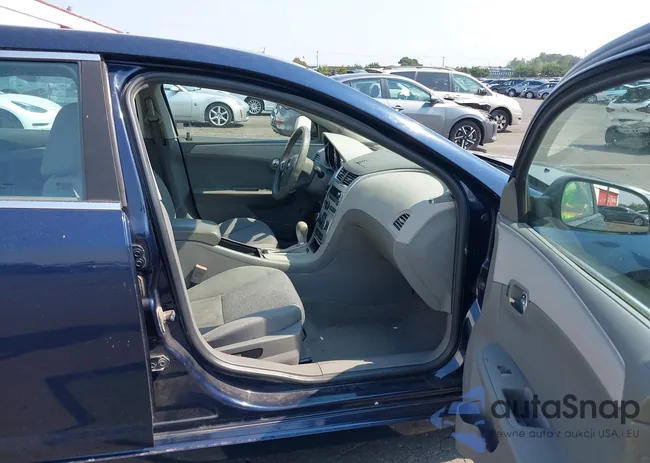 1G1ZB5EB1AF171999: 43152205